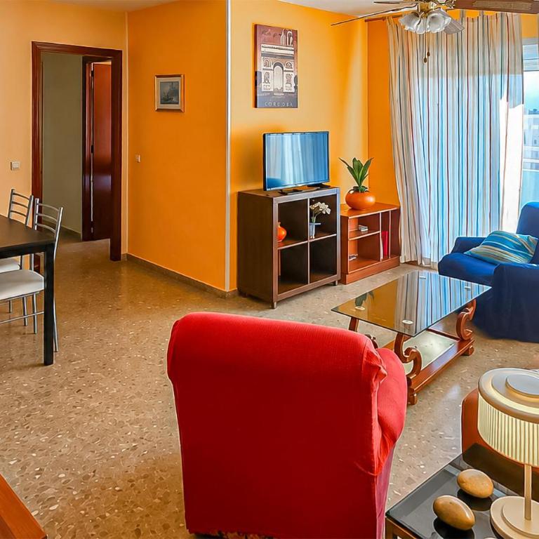 Cozy Apartment In Torremolinos With Wifi - Apartment mit 4 Schlafzimmern - 2