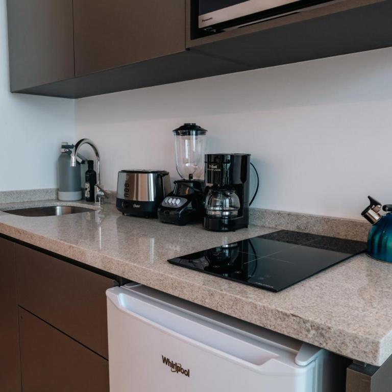 Condesa Residence - Roma Luxury Suite 304 - One-Bedroom Apartment - 58