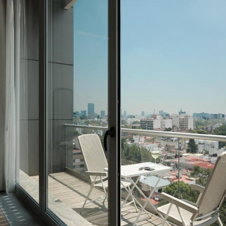 Condesa Residence - Roma Luxury Suite 305 - One-Bedroom Apartment - 6