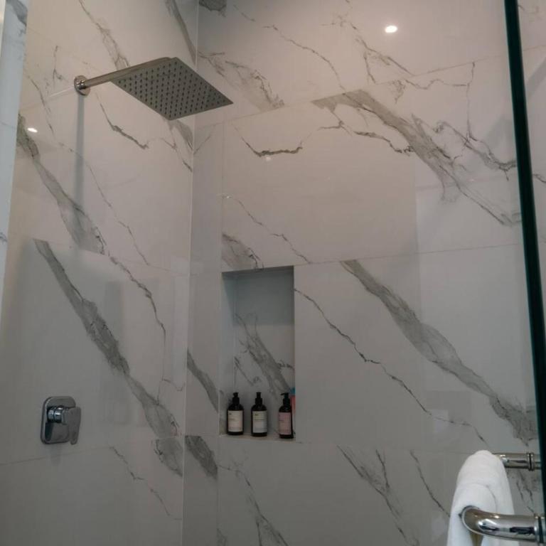 Condesa Residence - Roma Luxury Suite 305 - One-Bedroom Apartment - 17