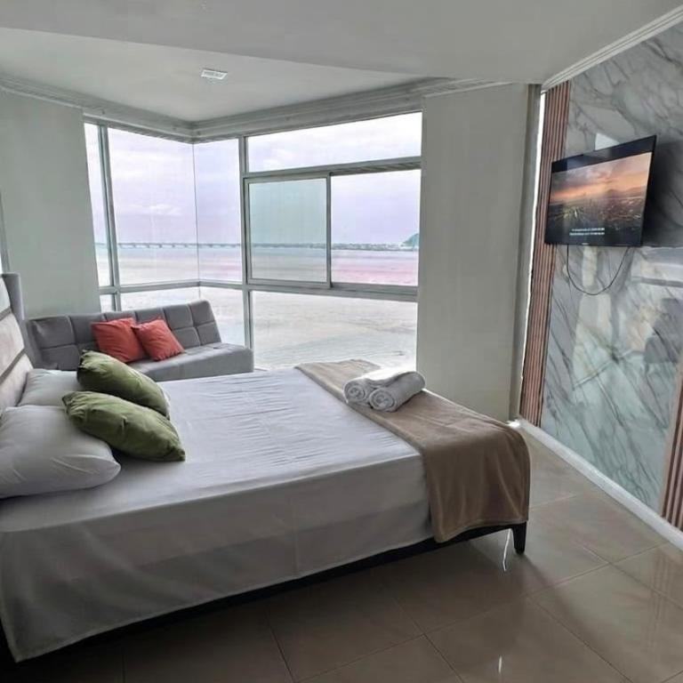 Dpto vista al río de 2 hab, piscina y gym en Riverfront II - Apartamento de 2 dormitorios - 3