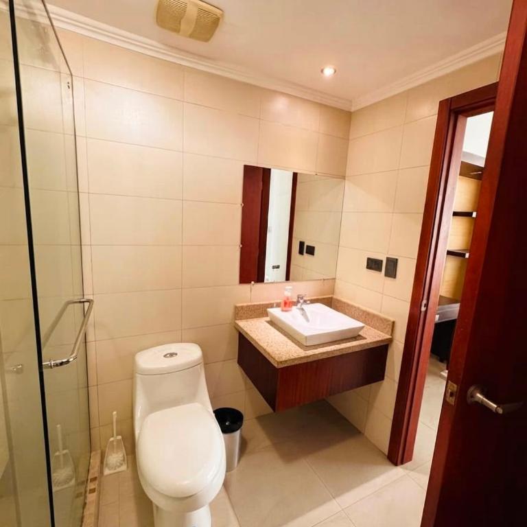 Dpto vista al río de 2 hab, piscina y gym en Riverfront II - Apartamento de 2 dormitorios - 8