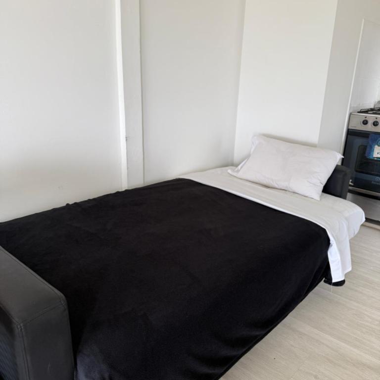 Balcón Austral beautiful apartment with incredible views of the mountains and the city - Family Studio - 4