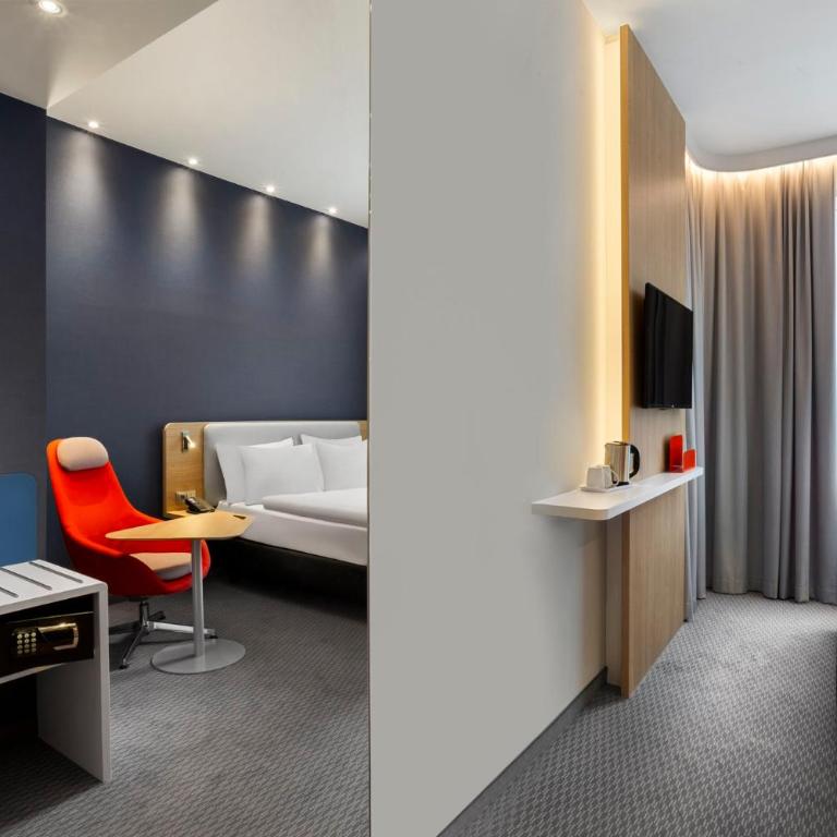 Holiday Inn Express Munich City West by IHG - Standard Zimmer mit Queensize-Bett - 3