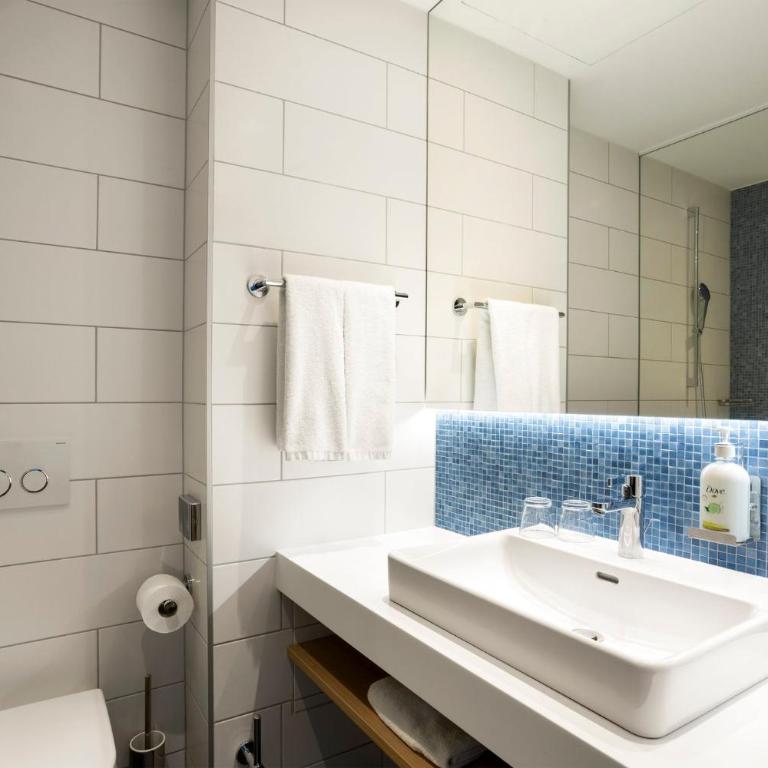 Holiday Inn Express Munich City West by IHG - Standard Zimmer mit Queensize-Bett und Schlafsofa - 1