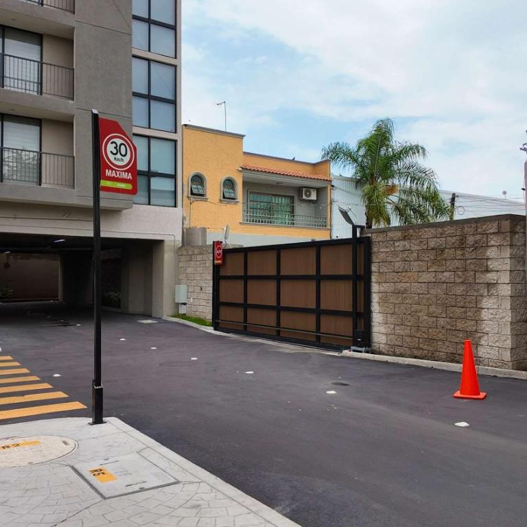 Avenida Francisco Silva Romero 349 - Apartamento - 84