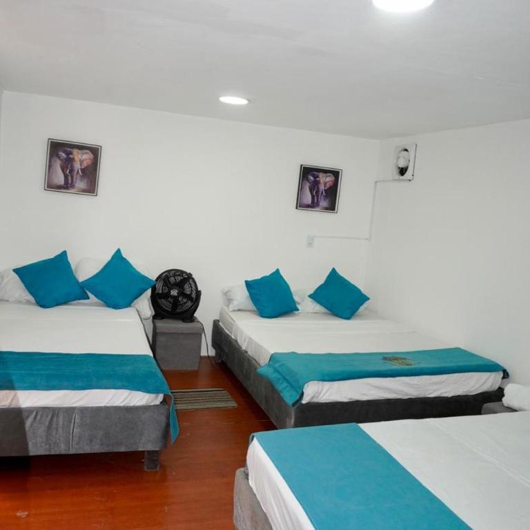 PARADIsE Mar - Deluxe Family Room - 3