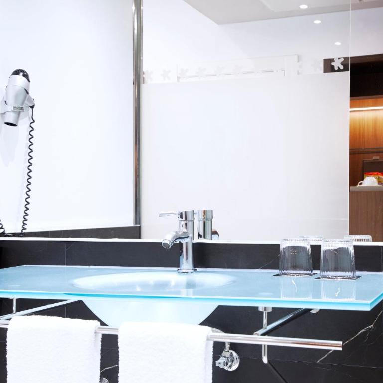 voco Madrid - Las Tablas by IHG - Premium Room - 3