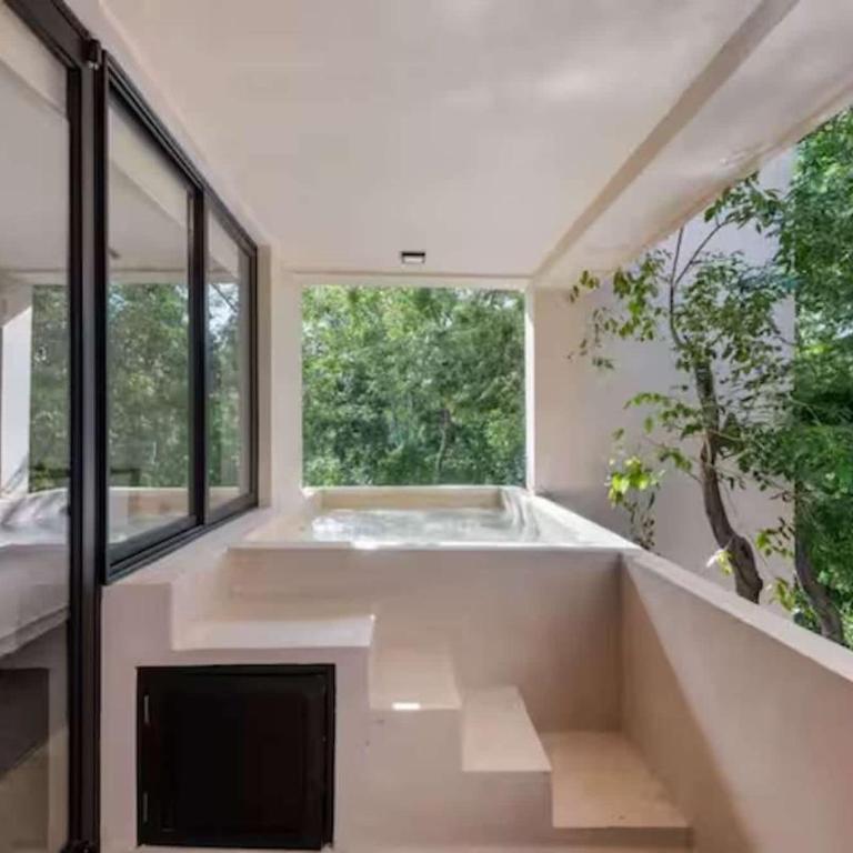 Chic Jungle 2BR - Balcony Priv Pool Steam & Gym - Apartamento - 2