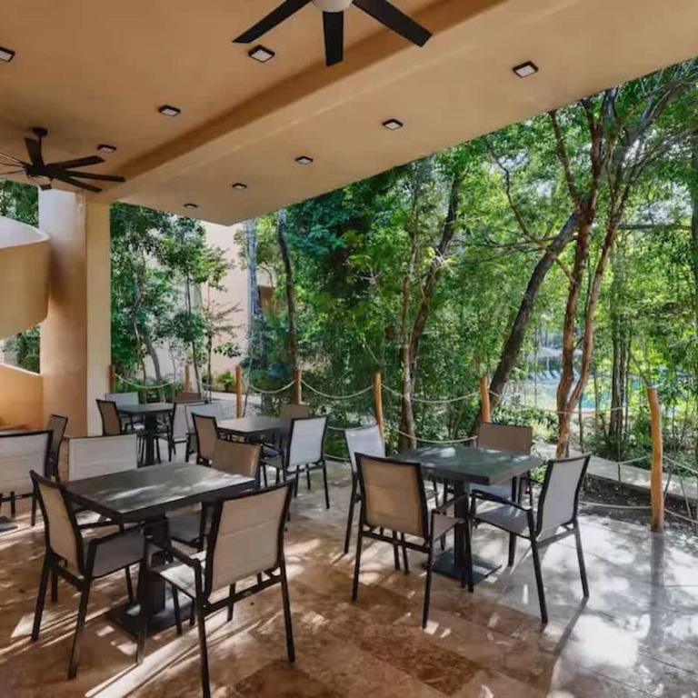 Chic Jungle 2BR - Balcony Priv Pool Steam & Gym - Apartamento - 8