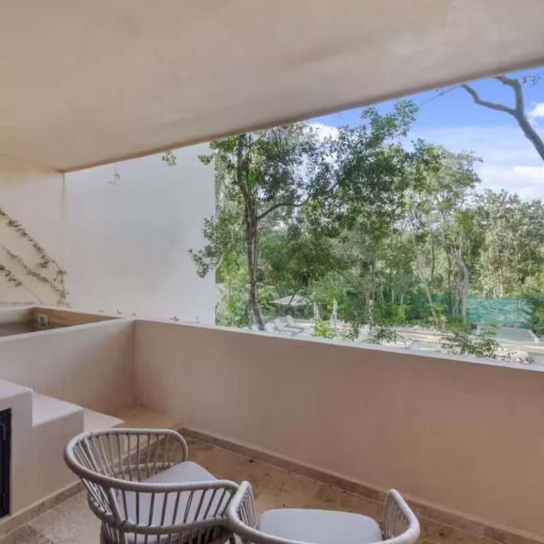 Chic Jungle 2BR - Balcony Priv Pool Steam & Gym - Apartamento - 24