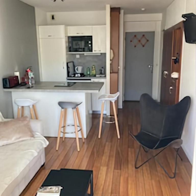 Charming apartment 20 m from the beach in Arcachon - Apartment - 4