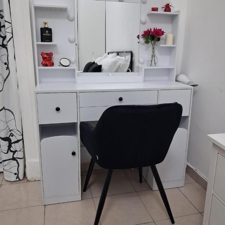 Leolù Home - Two-Bedroom Apartment - 12