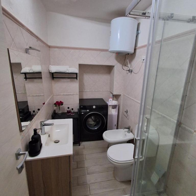 Leolù Home - Two-Bedroom Apartment - 35