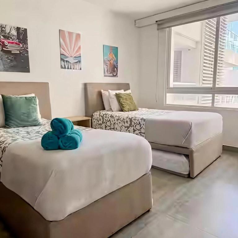 Apartamento amoblado frente al mar El Laguito - Two-Bedroom Apartment - 4