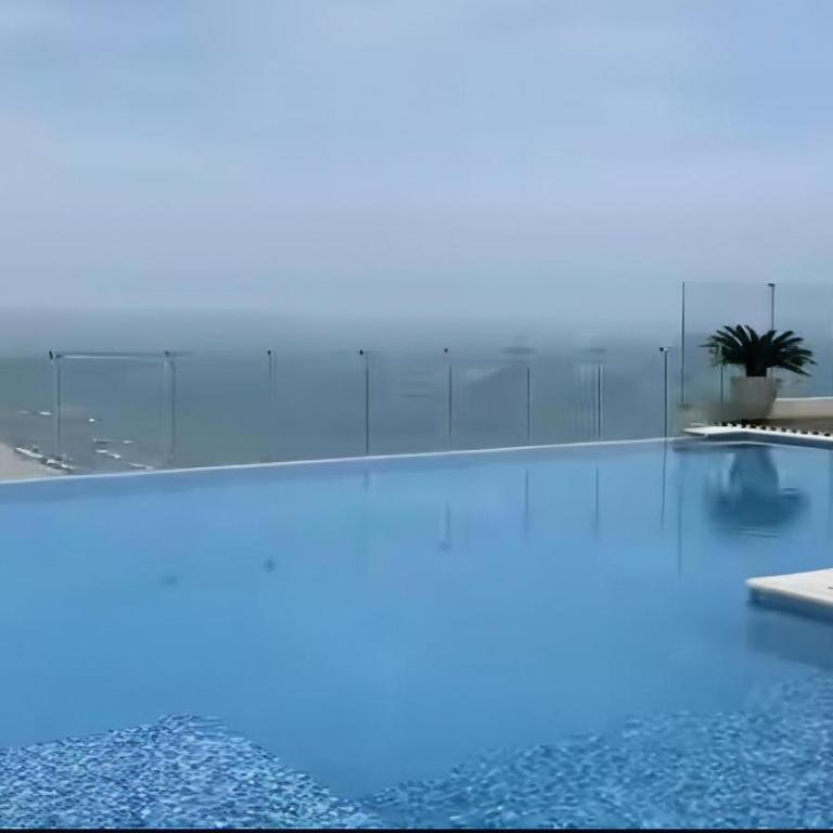 Apartamento amoblado frente al mar El Laguito - Two-Bedroom Apartment - 5