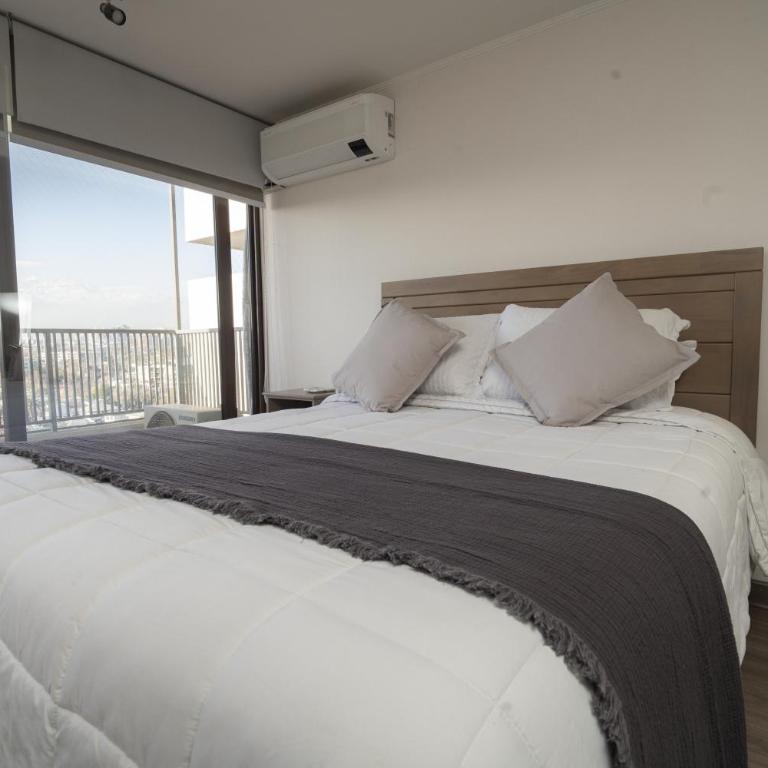 Moderno Depto 2D con Vista a la Cordillera, Terraza y Parking - Two-Bedroom Apartment - 13