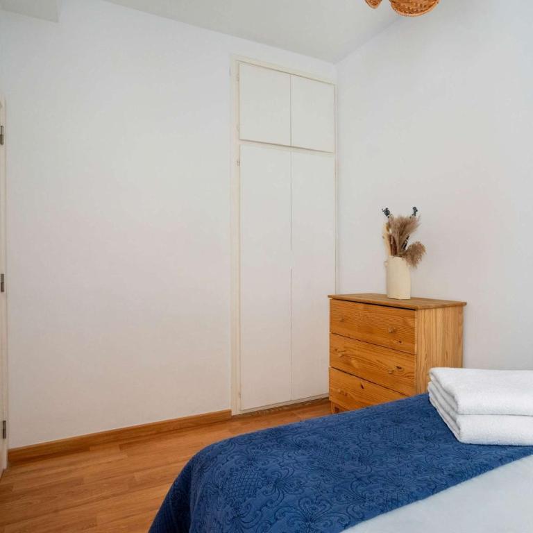 The Collection Barcelona - Bright 4BD with terrace near Arc de Triomf - Apartment - 12