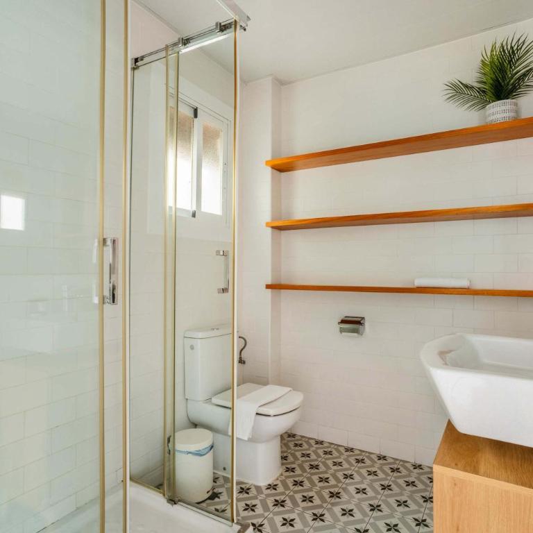 The Collection Barcelona - Bright 4BD with terrace near Arc de Triomf - Apartment - 17