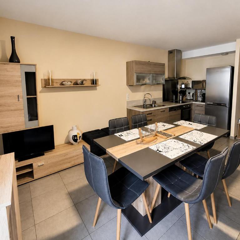 LE TOURISTIC Appartements T2 et T3 - Appartement 2 Chambres - 12