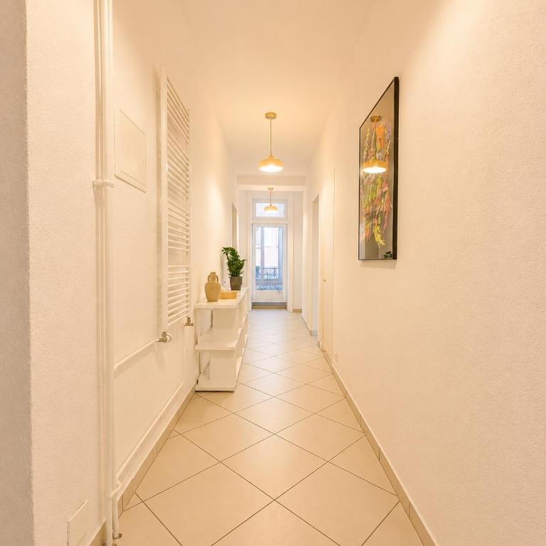 Appartement 4 chambres - Vue sur lac - Apartment mit 4 Schlafzimmern und Seeblick - 3