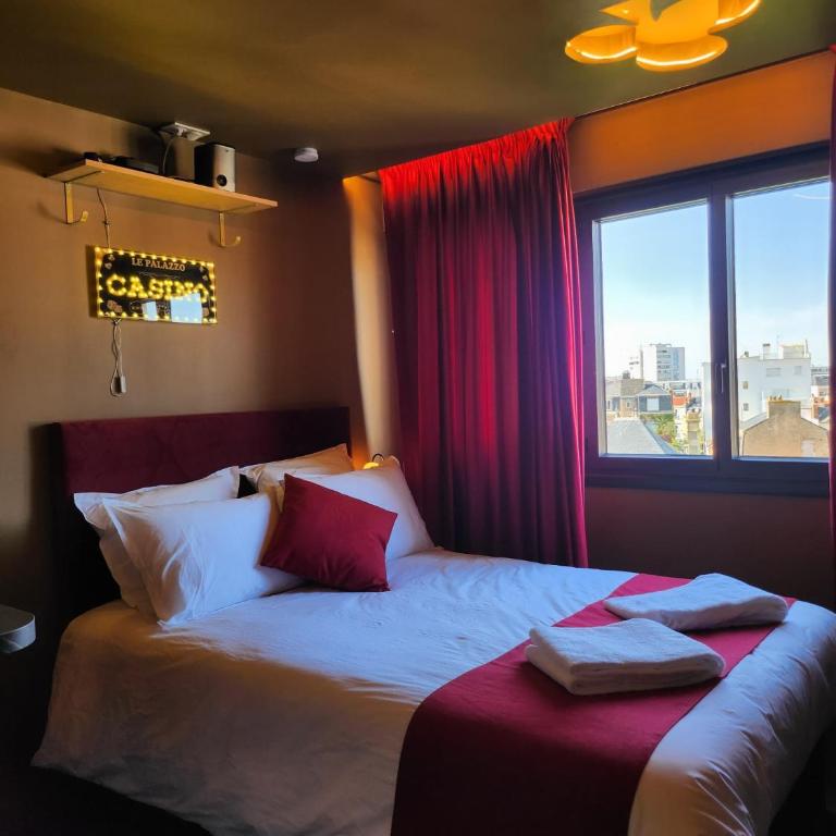 La Suite Casino Royal - One-Bedroom Apartment - 1