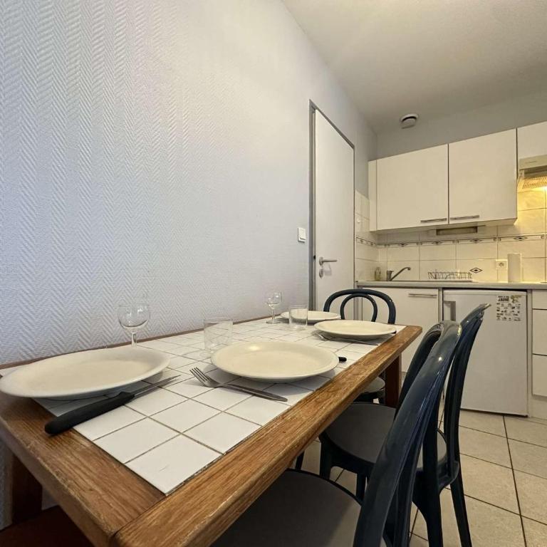 Appt Studio cabine 4 couchages LA ROCHELLE - LR250-D115 - Apartamento Estudio - 11
