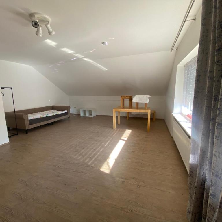 Wohnung mit 3 Schlafzimmern, 5 Einzelbetten,Balkon - Apartment mit 3 Schlafzimmern - 7