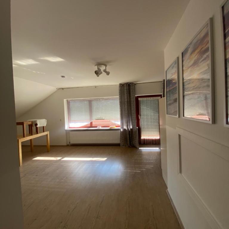 Wohnung mit 3 Schlafzimmern, 5 Einzelbetten,Balkon - Apartment mit 3 Schlafzimmern - 5