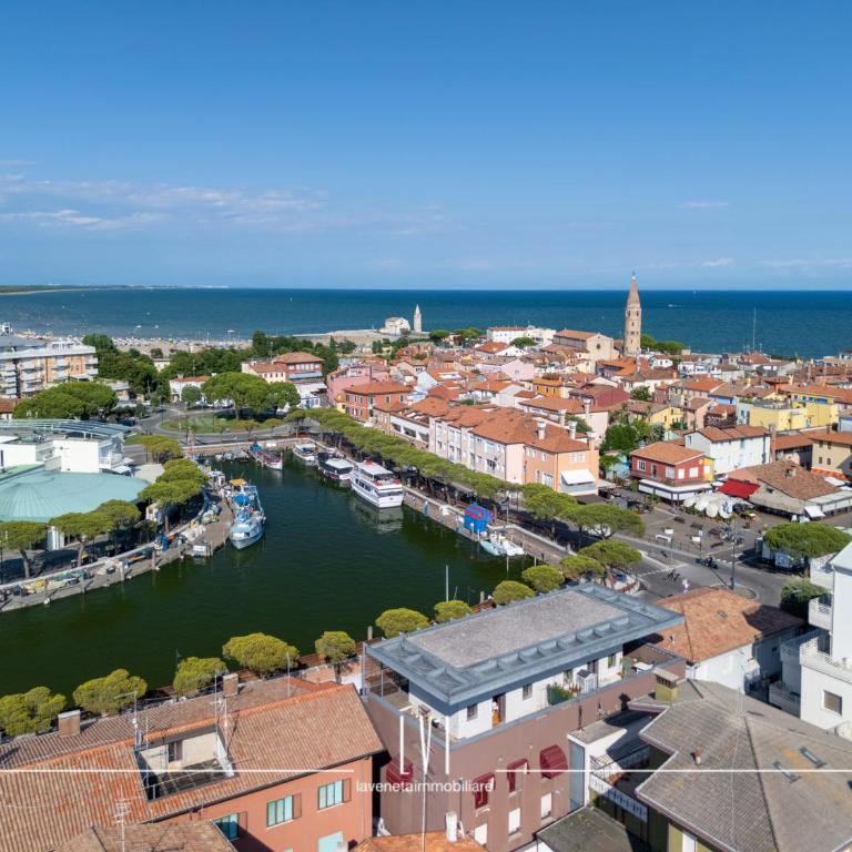 Bilocale sul Porto - con posto auto - Appartamento con 1 Camera da Letto - 1