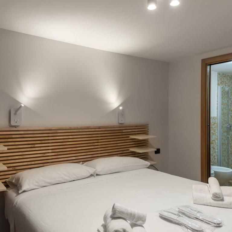 Colli Albani Metro Loft, comfy & well connected - Appartamento con 2 Camere da Letto - 2