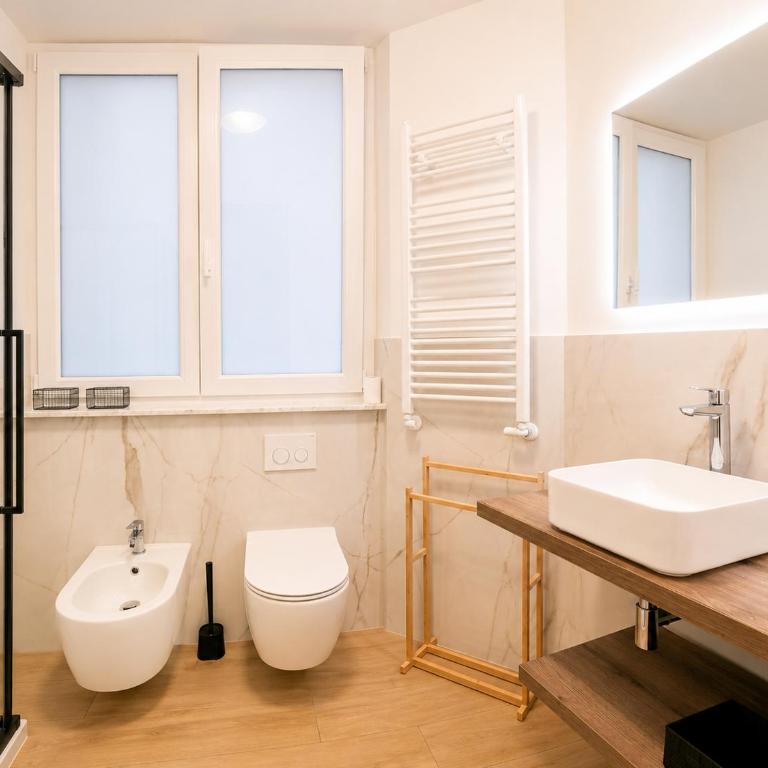 Xenia - 3 room apt at Via Enrico Cravero 4 - Appartamento con 2 Camere da Letto - 5