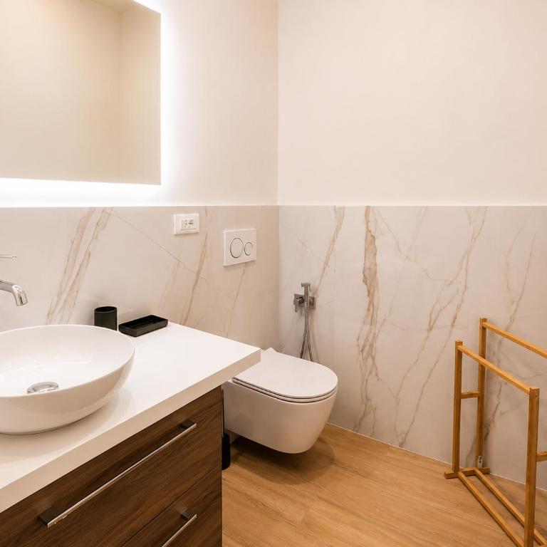 Xenia - 3 room apt at Via Enrico Cravero 4 - Appartamento con 2 Camere da Letto - 6