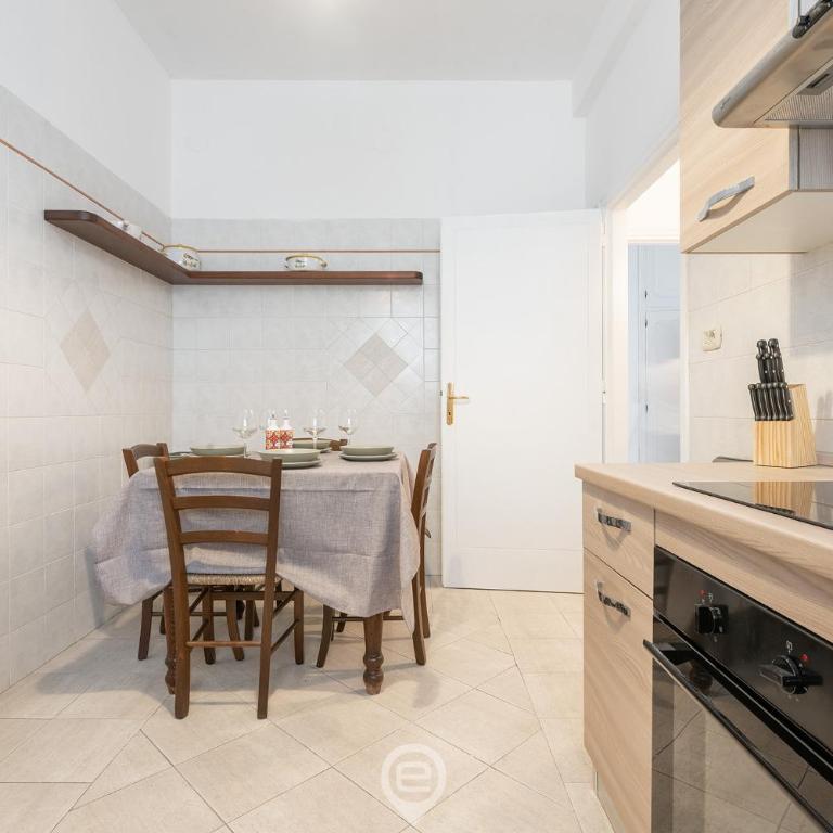 Estay - Casa Lelia - Two-Bedroom Apartment with Sea View - 13