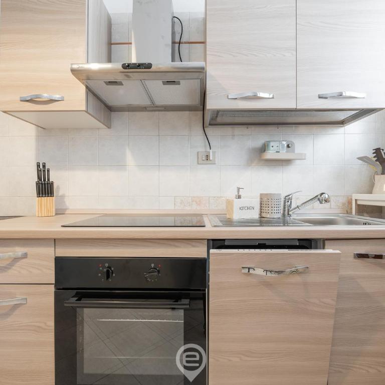 Estay - Casa Lelia - Two-Bedroom Apartment with Sea View - 14