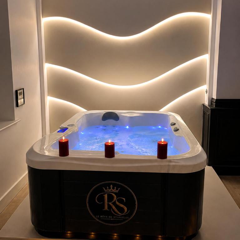 Le Rêve de Stanislas - Jacuzzi Nancy centre - Appartement 1 Chambre - 48
