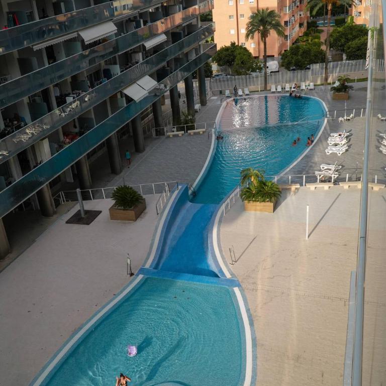 Stylish Benidorm apartment, pools, sauna terrace - Apartment - 2