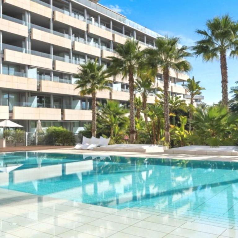 Azure 3BR Penthouse Walk to Talamanca Beach Ibiza - Apartamento Ático - 4