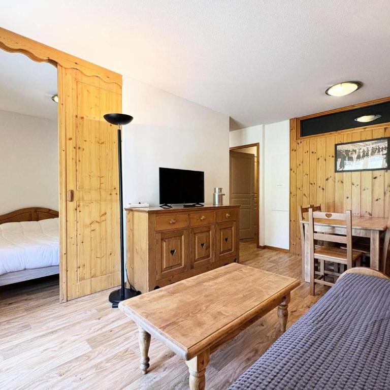 Résidence Les Eglantines - B108 LES EGLANTINES 1800 MAE-4794 - Appartement - 3