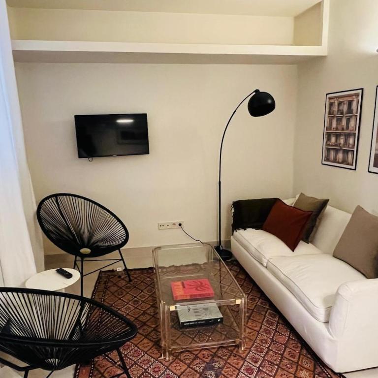 Exyca Chamberí - One-Bedroom Apartment - 13
