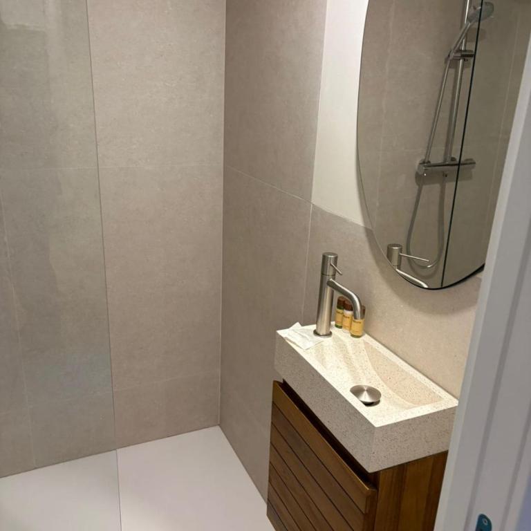 Exyca Chamberí - One-Bedroom Apartment - 28