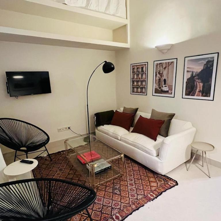 Exyca Chamberí - One-Bedroom Apartment - 37