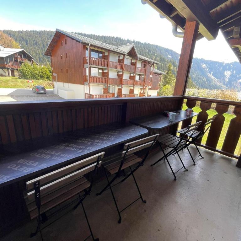 Crest Voland appart cosy 29m2,4-5 pers, 350 m des pistes , 8km des Saisies,parking, casier à skis - Apartment mit 2 Schlafzimmern - 9