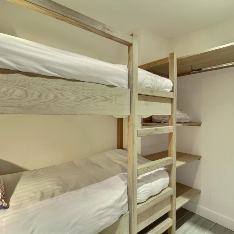 Arc 1950, Appartement 4 chambres, 8 pers, Vue Montagne, Sauna, Hammam, Jacuzzi, salle de fitness, Piscine extérieure chauffée - Four-Bedroom Luxury Apartment - 34