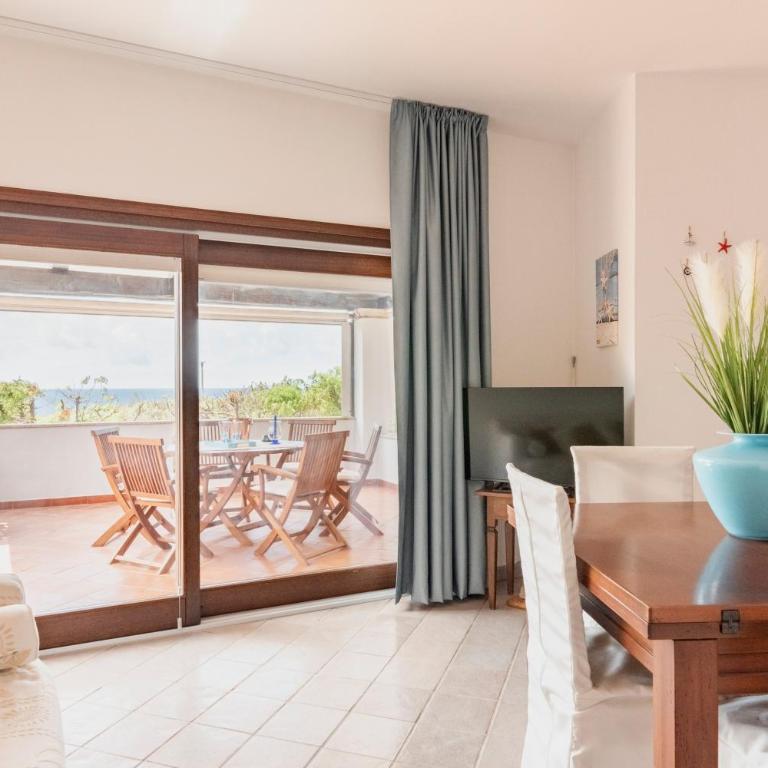 Villetta fronte mare a S. Reparata - Casa con 2 Camere da Letto - 1