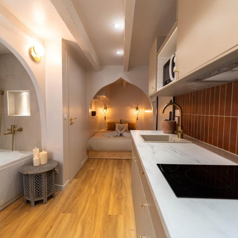 Les Suites d Ailleurs - Apartment - 10