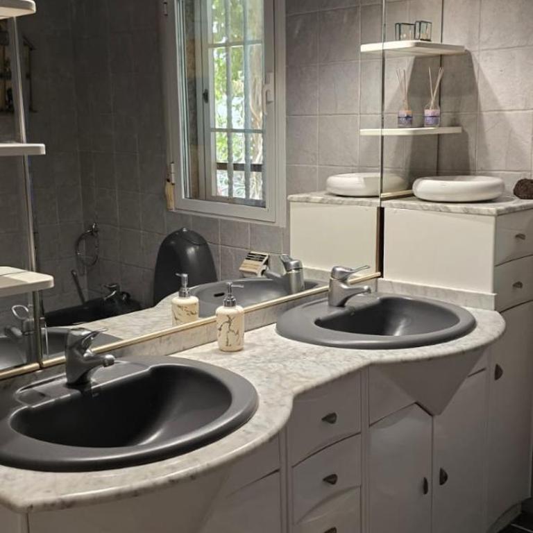 Noa - Three-Bedroom House - 9