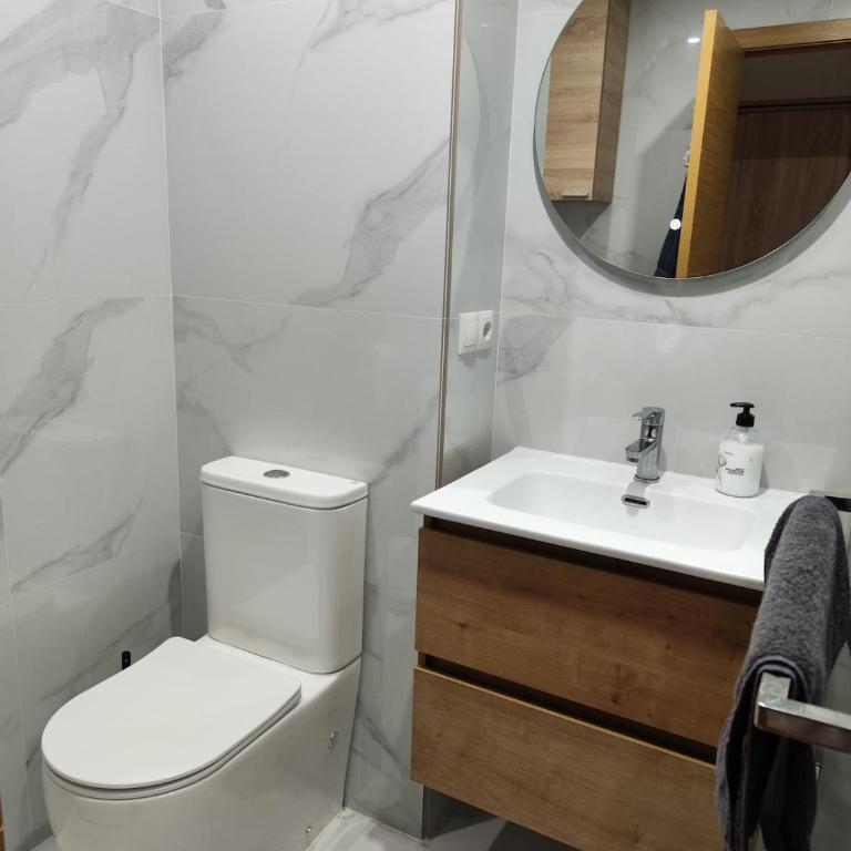 TORRE - Renovated Sea-View Studio with Pool, Garden and Lift - 450 m to La Colina Station - Monolocale - 8
