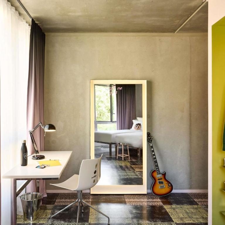 Mama Shelter Marseille - Grande Chambre Lits Jumeaux Mama - 1