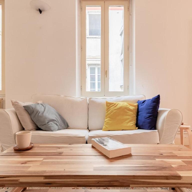 143m2 Hyper Centre Toulouse 9 Personnes, 3 Chambres 2 Salles de bains - Appartement - 33